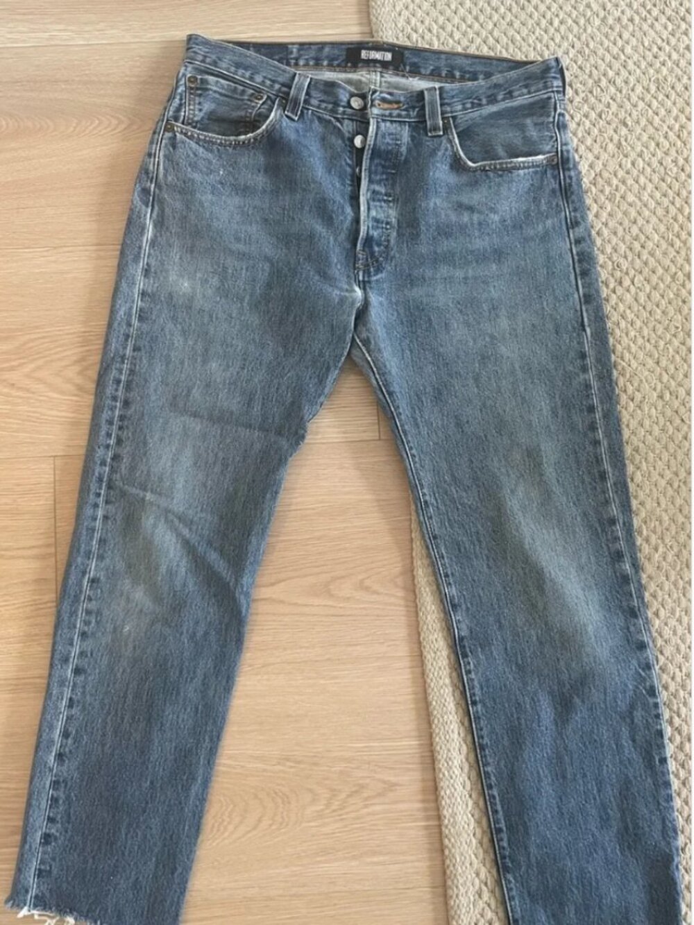 Reformation x Levi’s mid wash denim jeans